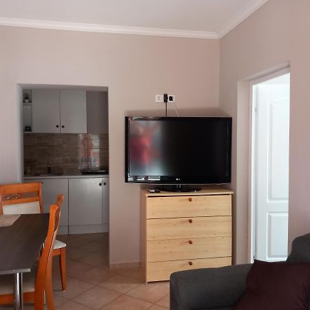 Апартаменты Hanna Apartman Балатонлелле Экстерьер фото