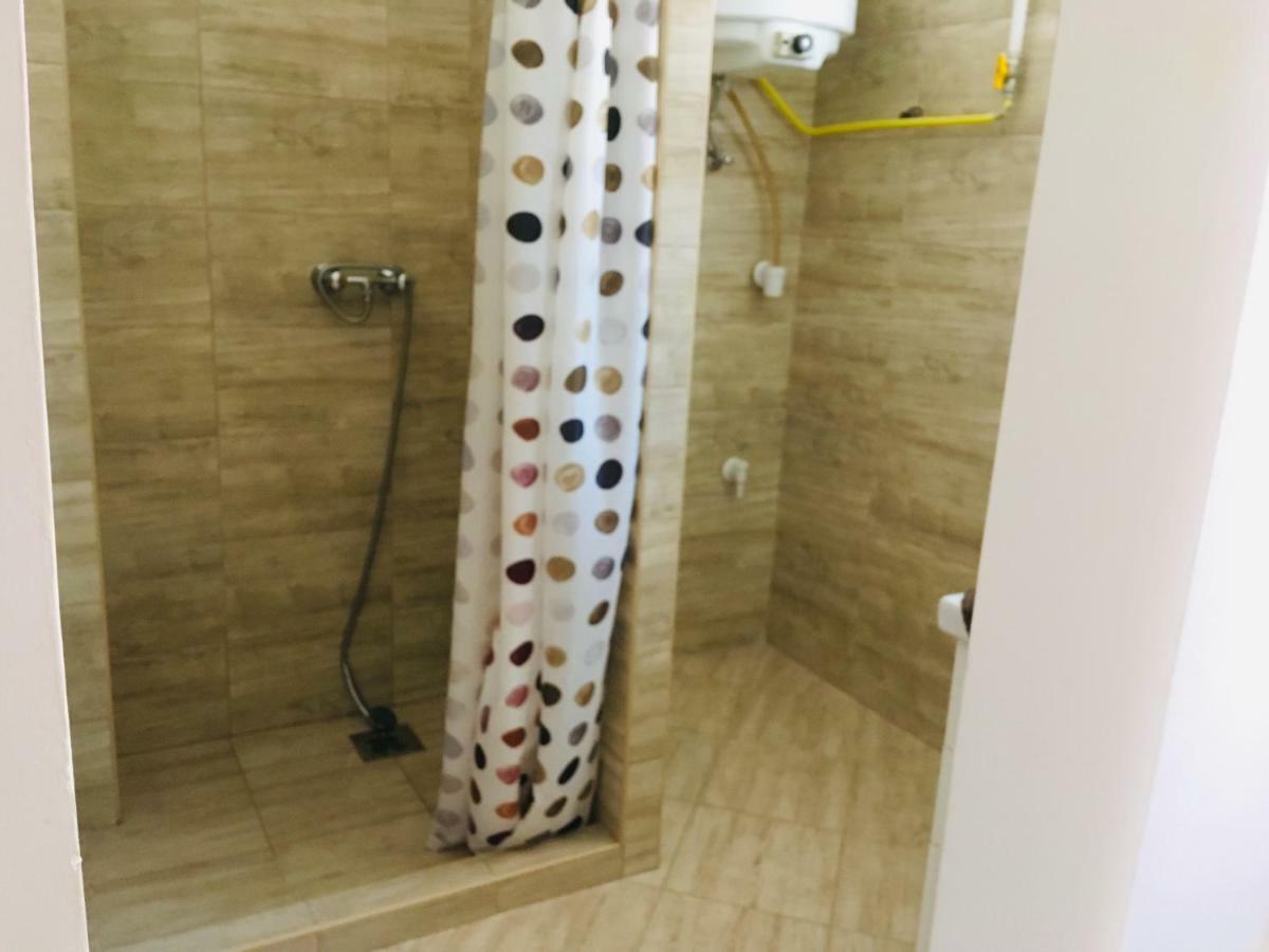 Апартаменты Hanna Apartman Балатонлелле Экстерьер фото
